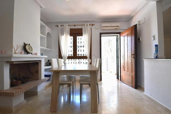 Chalet adosado en calle la Traviata, 30