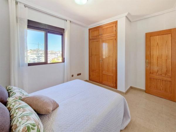 Chalet adosado en calle Surinan