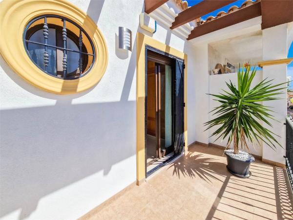 Chalet adosado en calle Surinan