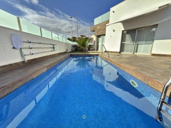 Casa independiente en calle Duero s/n