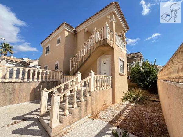 Casa independiente en calle Paraguay