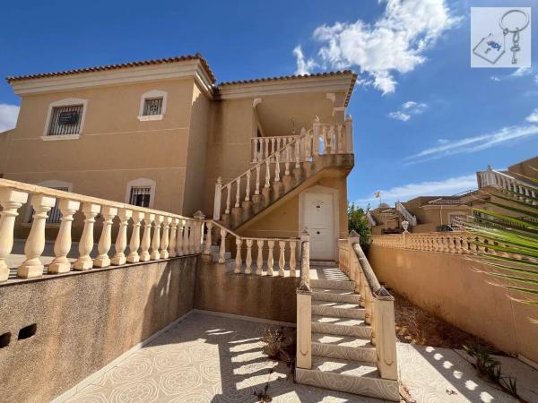 Casa independiente en calle Paraguay