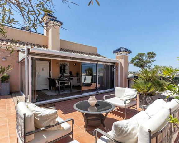 Ático en Barrio Villamartín-Las Filipinas