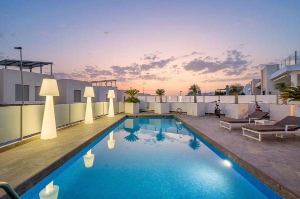 Casa independiente en avenida de las Brisas, 8