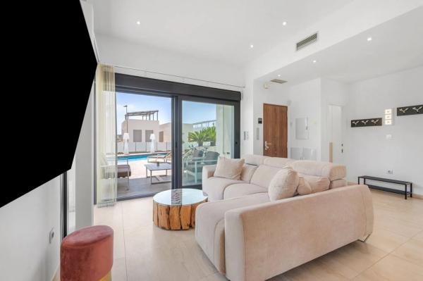 Casa independiente en avenida de las Brisas, 8