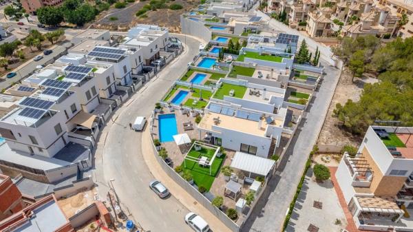 Casa independiente en avenida de las Brisas, 8