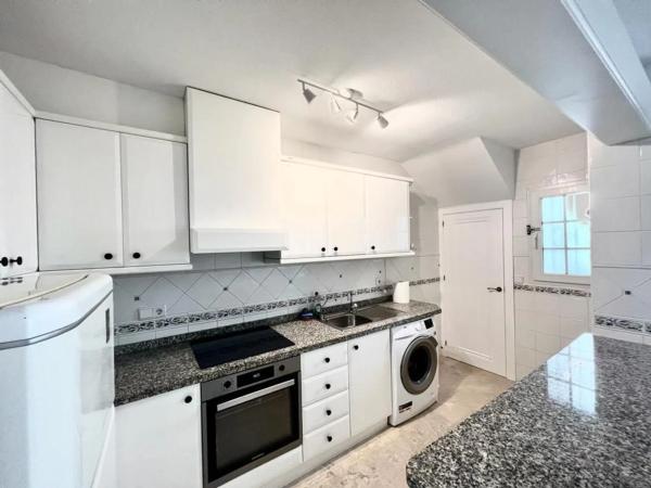 Chalet adosado en calle Gibraltar