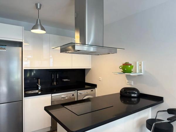 Chalet adosado en calle Paso de Calais, 17