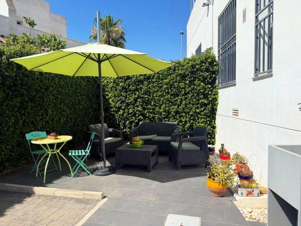 Chalet adosado en calle Paso de Calais, 17