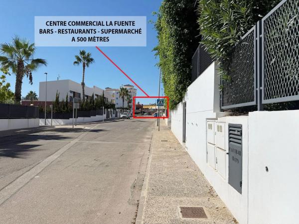 Chalet adosado en calle Paso de Calais, 17