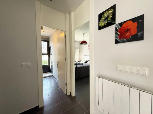 Chalet adosado en calle Paso de Calais, 17