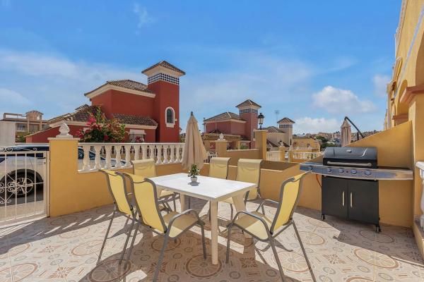 Chalet adosado en calle Aitana, 51