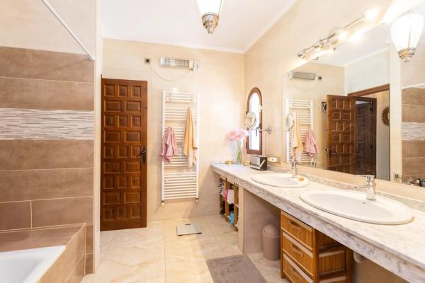 Chalet en calle Canyon Hillys