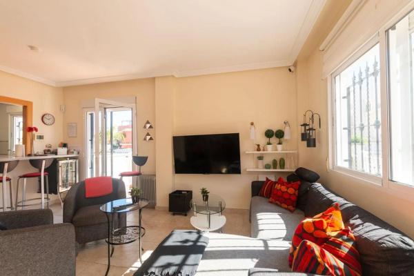 Chalet adosado en calle Clavo, 19