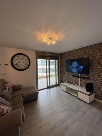 Piso en calle Pebrella