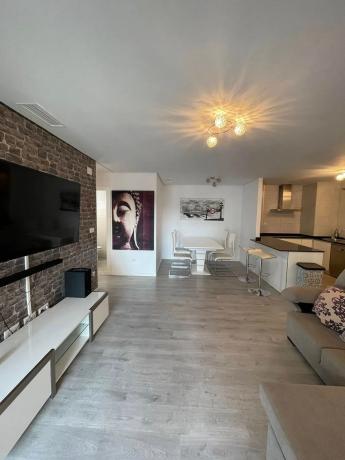 Piso en calle Pebrella