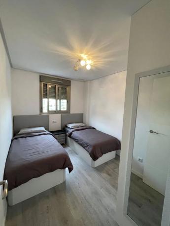 Piso en calle Pebrella