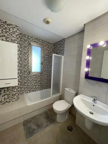 Piso en calle Pebrella