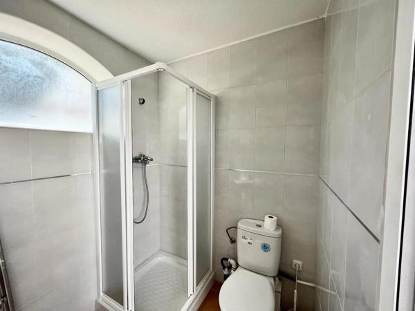 Chalet pareado en calle Gibraltar