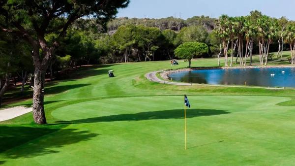 Chalet pareado en calle Gibraltar