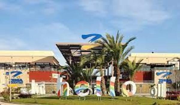 Chalet pareado en calle Gibraltar