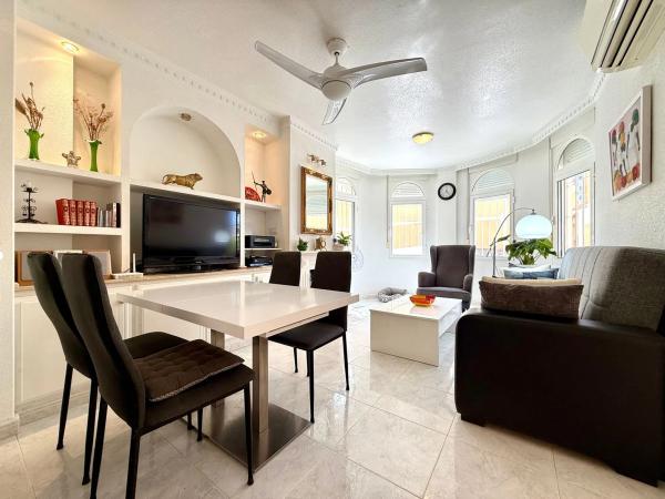 Casa independiente en carretera San Miguel de Salinas, 16