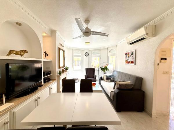 Casa independiente en carretera San Miguel de Salinas, 16