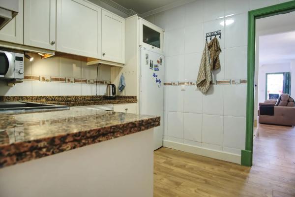 Chalet pareado en calle Ebro, 4