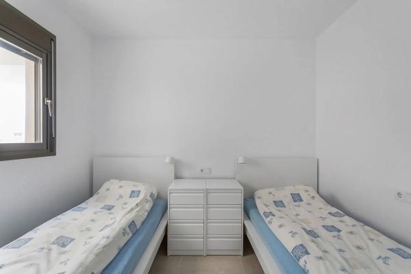 Piso en CL Comino, 1