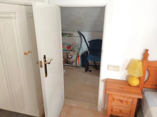 Chalet pareado en calle Canal de La Mancha