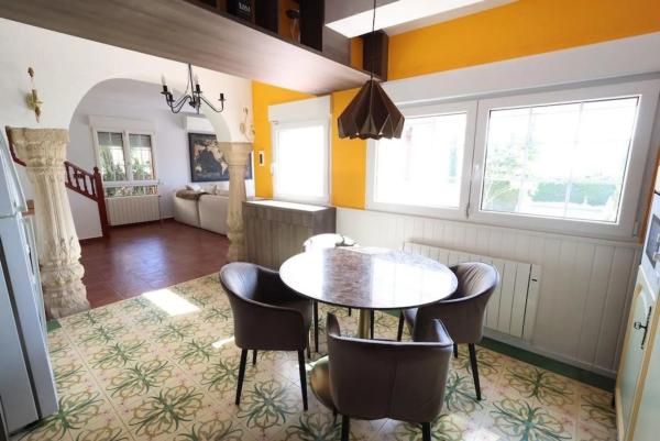 Chalet en Barrio Villamartín-Las Filipinas