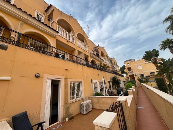 Chalet en Barrio Villamartín-Las Filipinas