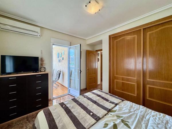 Chalet adosado en calle Cilantro