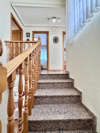 Chalet adosado en calle Cilantro