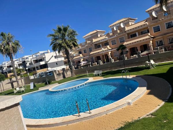 Chalet adosado en calle Ebro s/n