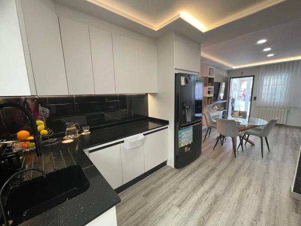 Chalet adosado en calle Ebro s/n