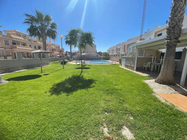 Chalet adosado en calle Ebro s/n