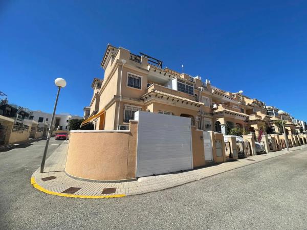 Chalet adosado en calle Ebro s/n