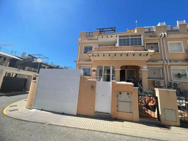 Chalet adosado en calle Ebro s/n