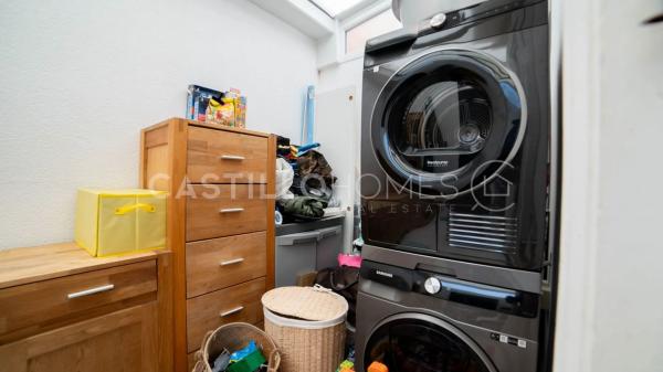 Chalet pareado en calle Bidasoa, 12