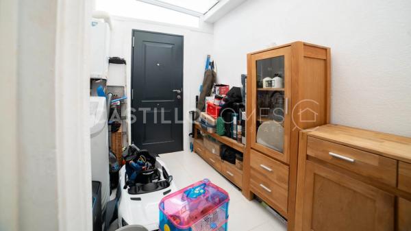 Chalet pareado en calle Bidasoa, 12