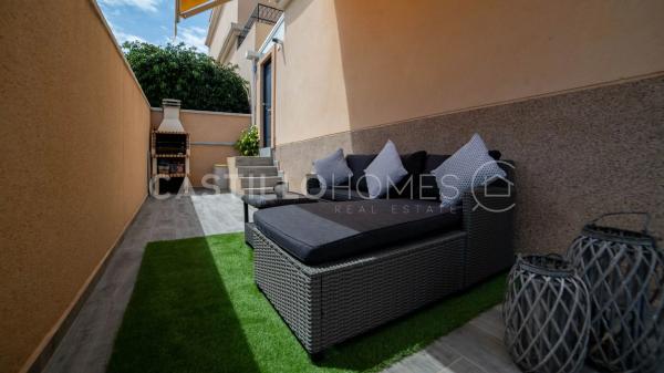 Chalet pareado en calle Bidasoa, 12