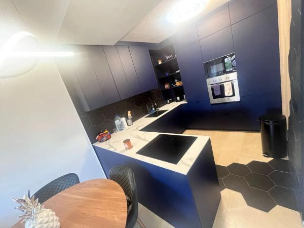 Chalet pareado en calle la Dolores, 1