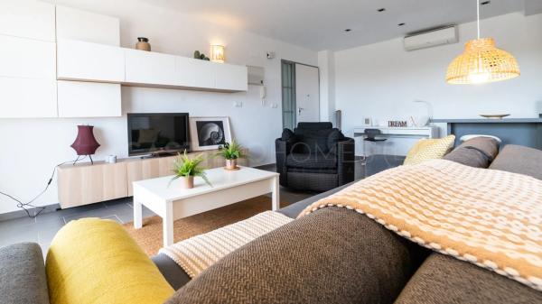 Piso en calle Estrecho de Bonifacio, 6