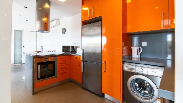 Piso en calle Estrecho de Bonifacio, 6