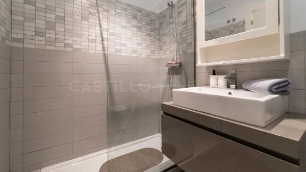 Piso en calle Estrecho de Bonifacio, 6