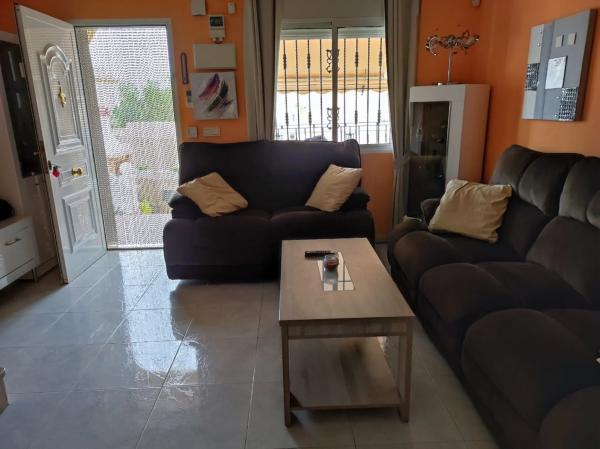 Chalet adosado en calle República Dominicana, 6