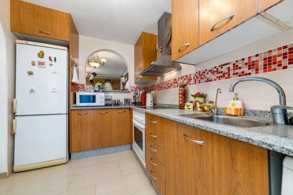 Chalet pareado en calle Azafrán, 139