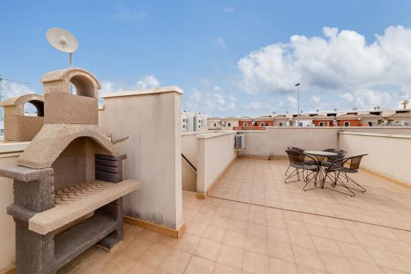 Chalet pareado en calle Azafrán, 139