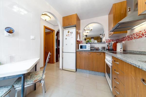 Chalet pareado en calle Azafrán, 139